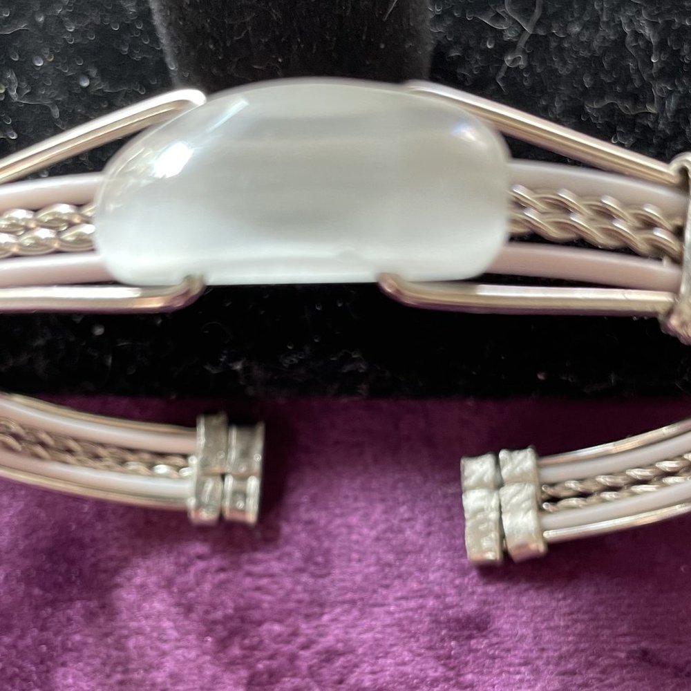 Translucent Agate Bracelet - image 2